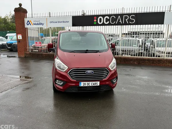 Ford Tourneo Custom Estate, Diesel, 2021, Red