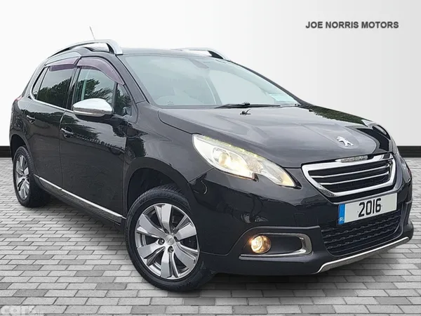 Peugeot 2008 Hatchback, Petrol, 2016, Black