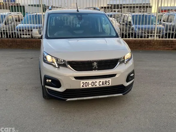 Peugeot Rifter MPV, Diesel, 2020, Beige