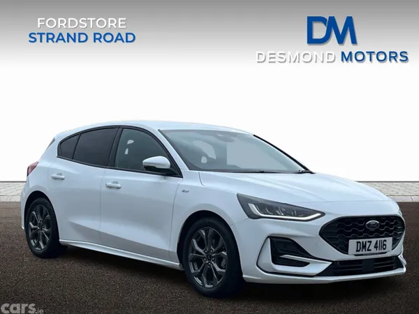 Ford Focus Hatchback, Petrol Hybrid, 2024, White