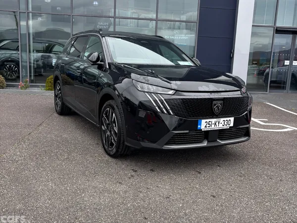 Peugeot 5008 MPV, Petrol, 2025, Black