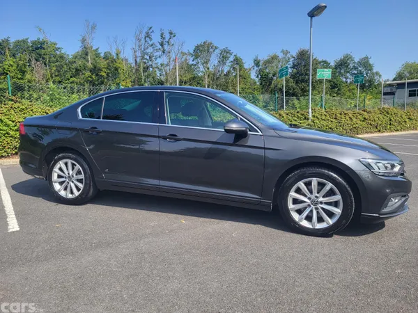 Volkswagen Passat Saloon, Diesel, 2021, Grey