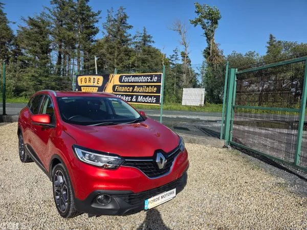 Renault Kadjar SUV, Diesel, 2016, Red