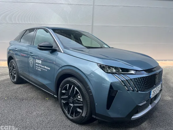 Peugeot 3008 MPV, Petrol Hybrid, 2025, Blue