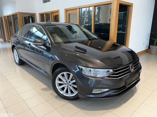 Volkswagen Passat Saloon, Diesel, 2021, Grey