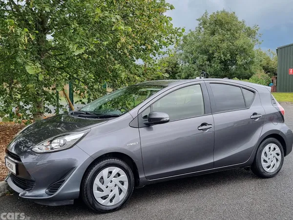 Toyota Aqua Hatchback, Petrol Hybrid, 2019, Black