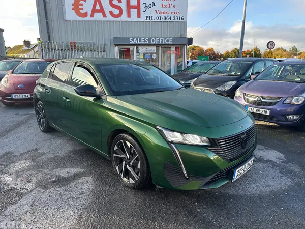 Peugeot 308 Hatchback, Diesel, 2022, Green