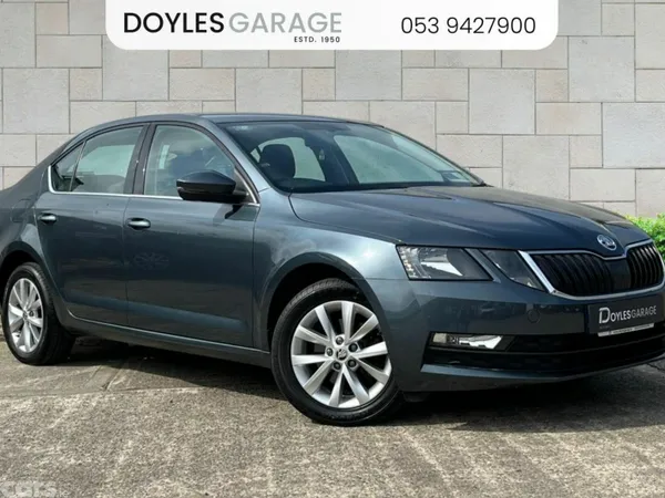 Skoda Octavia Saloon, Petrol, 2021, Grey