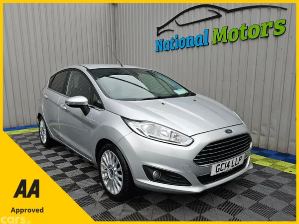 Ford Fiesta Hatchback, Petrol, 2014, Silver