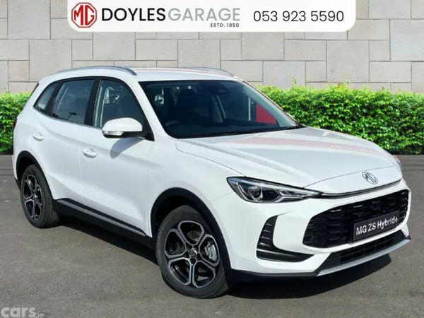 MG ZS SUV, Petrol Hybrid, 2027, White