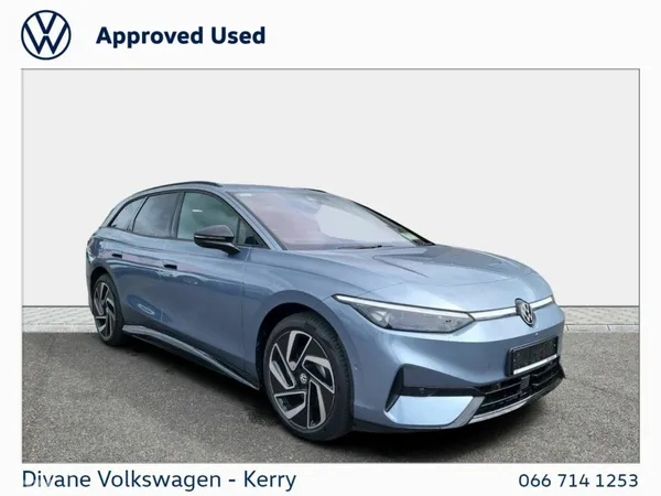 Volkswagen ID.7 Estate, Electric, 2027, Blue