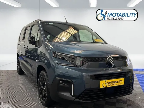 Citroen Berlingo Multispace MPV, Electric, 2026, Blue