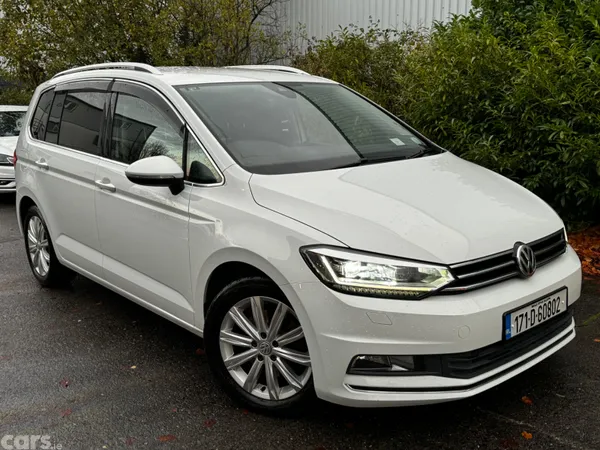 Volkswagen Touran MPV, Petrol, 2017, White