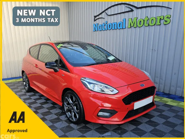 Ford Fiesta Hatchback, Petrol, 2018, Red