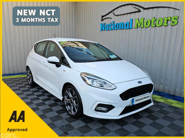 Ford Fiesta Hatchback, Petrol, 2018, White