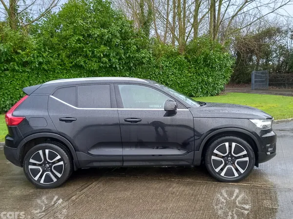 Volvo XC40 Estate/Jeep, Petrol Plug-in Hybrid, 2021, Black