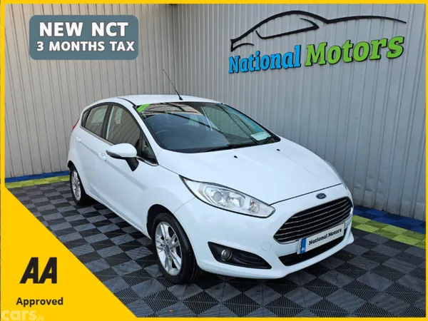 Ford Fiesta Hatchback, Petrol, 2014, White