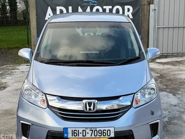 Honda Freed MPV, Petrol Hybrid, 2016, Blue
