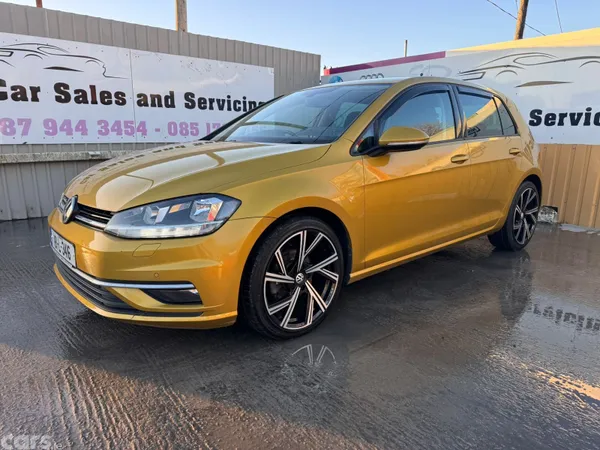 Volkswagen Golf Estate, Petrol, 2018, Yellow