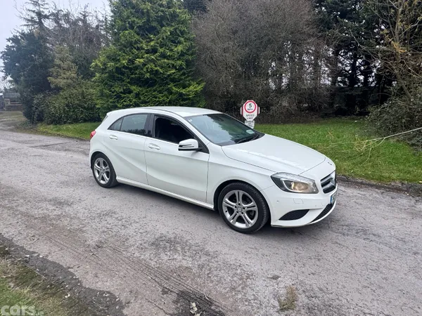 Mercedes-Benz A-Class Hatchback, Petrol, 2014, White