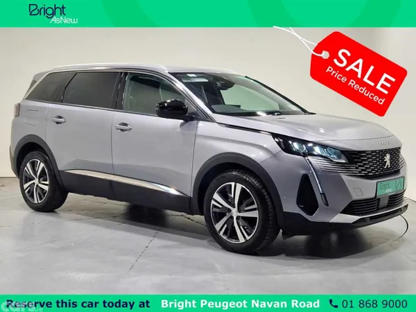 Peugeot 5008 MPV, Petrol, 2022, Silver