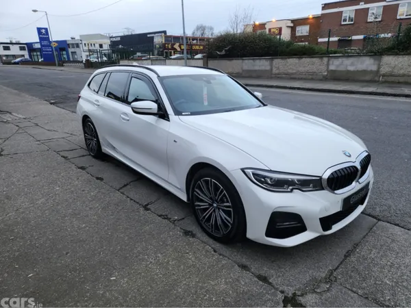 BMW 3-Series Estate, Petrol Plug-in Hybrid, 2021, White