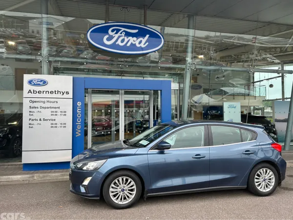 Ford Focus Hatchback, Petrol, 2021, Blue