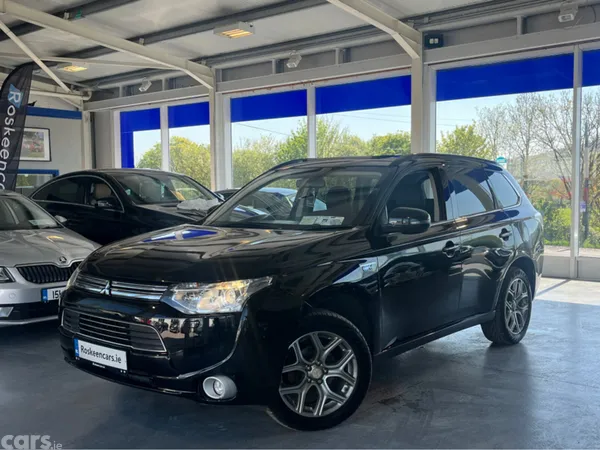 Mitsubishi Outlander Estate, Petrol Plug-in Hybrid, 2015, Black