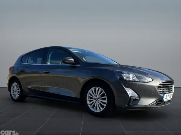 Ford Focus Hatchback, Petrol Hybrid, 2021, Grey