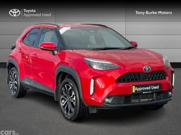 Toyota Yaris Cross SUV, Petrol Hybrid, 2025, Red