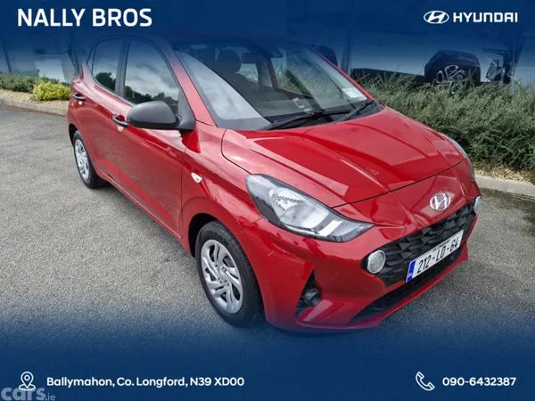Hyundai i10 Hatchback, Petrol, 2021, Red