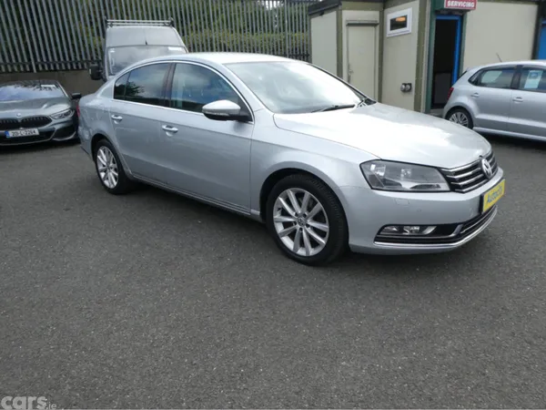 Volkswagen Passat Saloon, Diesel, 2013, Silver