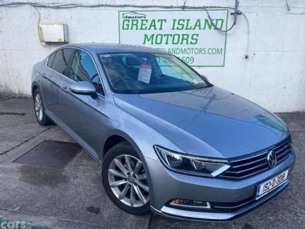 Volkswagen Passat Saloon, Diesel, 2019, Grey