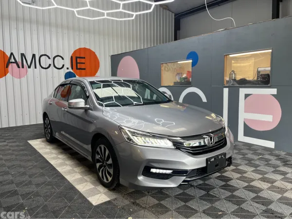 Honda Accord Saloon, Petrol Hybrid, 2018, Silver