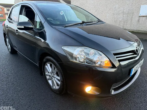 Toyota Auris Hatchback, Diesel, 2011, Black