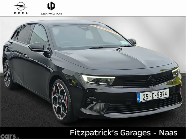 Opel Astra Hatchback, Petrol, 2025, Black