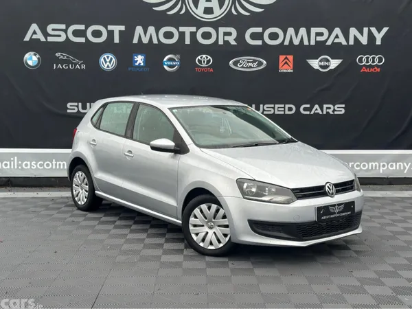 Volkswagen Polo Hatchback, Petrol, 2013, Silver