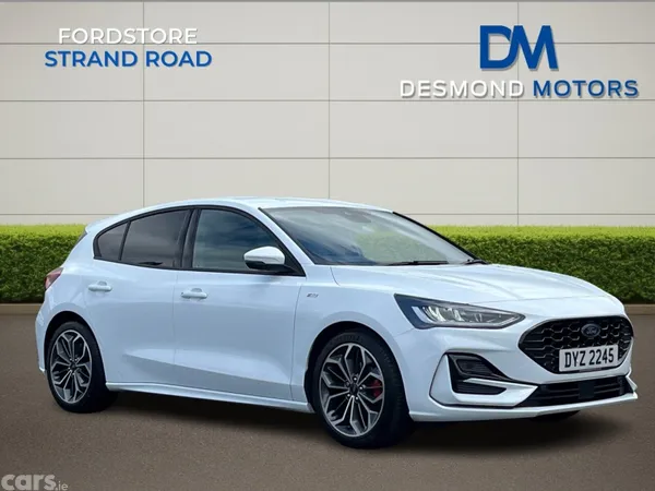 Ford Focus Hatchback, Petrol Hybrid, 2025, White