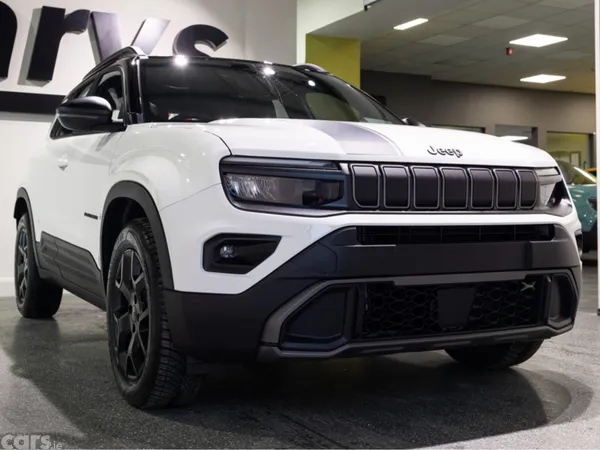 Jeep Avenger SUV, Petrol Hybrid, 2026, White