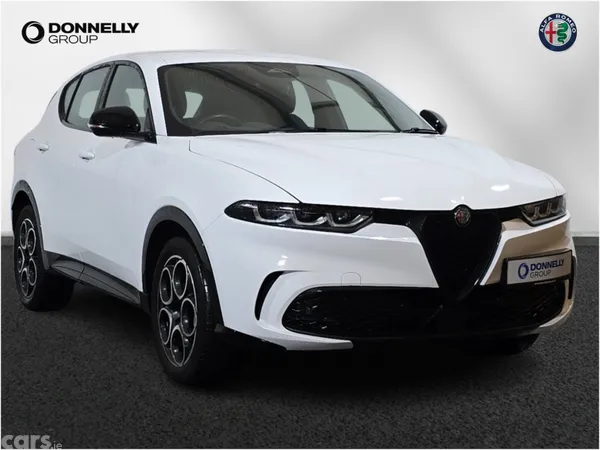 Alfa Romeo Tonale Hatchback, Petrol, 2024, White