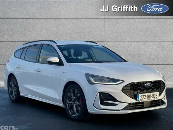 Ford Focus Estate, Petrol, 2022, White