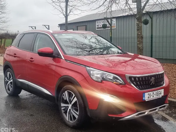 Peugeot 3008 MPV, Petrol, 2021, Red