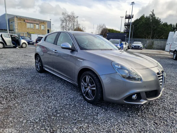 Alfa Romeo Giulietta Hatchback, Diesel, 2014, Grey