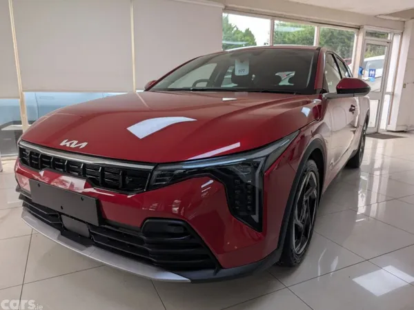 Kia K4 Hatchback, Petrol, 2027, Red
