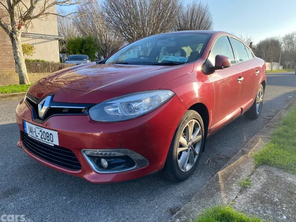 Renault Fluence Saloon, Diesel, 2014, Red