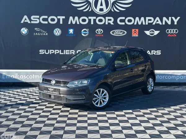 Volkswagen Polo Hatchback, Petrol, 2015, Purple