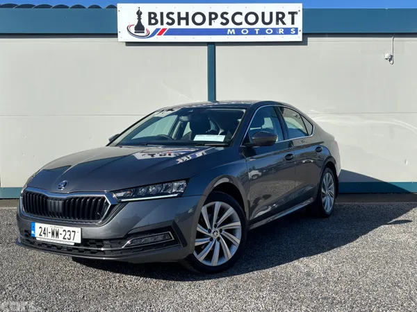 Skoda Octavia Saloon, Diesel, 2024, Grey