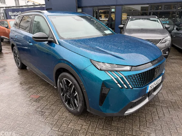 Peugeot 5008 MPV, Petrol, 2025, Blue