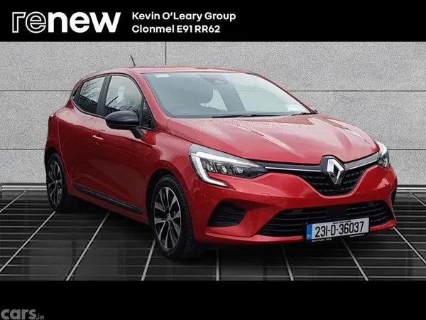 Renault Clio Hatchback, Petrol, 2023, Red
