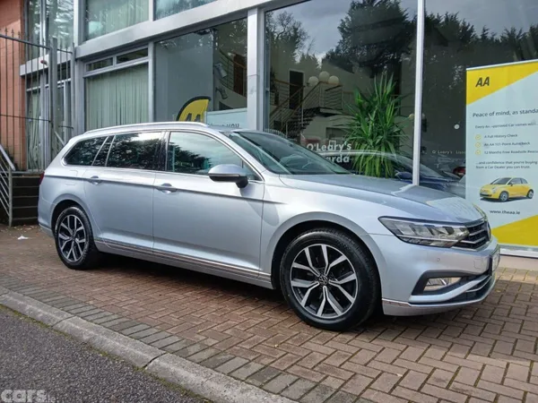 Volkswagen Passat Estate, Diesel, 2022, Silver